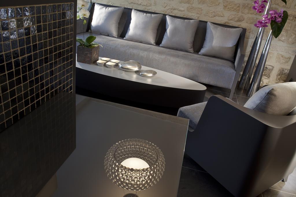 Hotel Caron Le Marais Paris Exterior photo