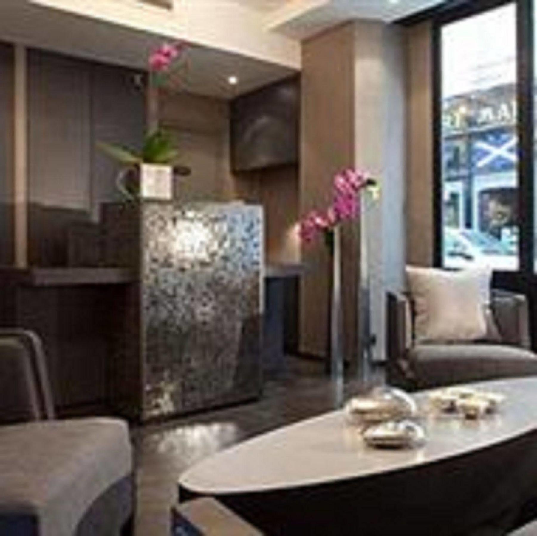 Hotel Caron Le Marais Paris Exterior photo